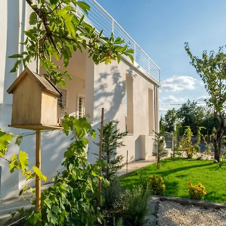 Villa Romantica Con Bosco Sulla Strada Dei Vini Chiusano di San Domenico